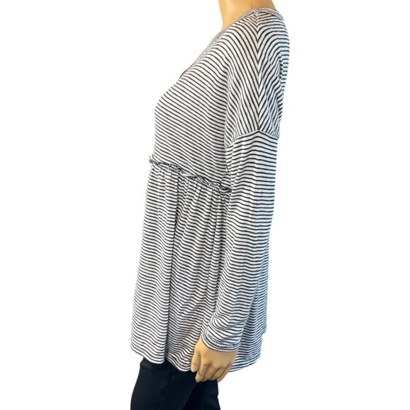 (6 for $25) Time and Tru Maternity Soft Henley Babydoll Size Medium - Picture 5 of 7